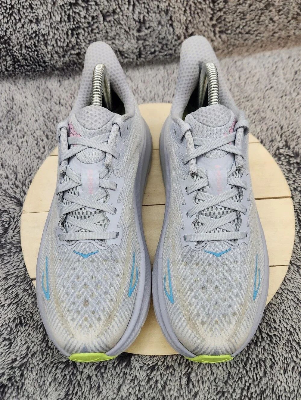 Hoka One One Clifton 9 Athletic Running Blue Pink Sneaker Women's Size 8 B - Picture 3 of 9